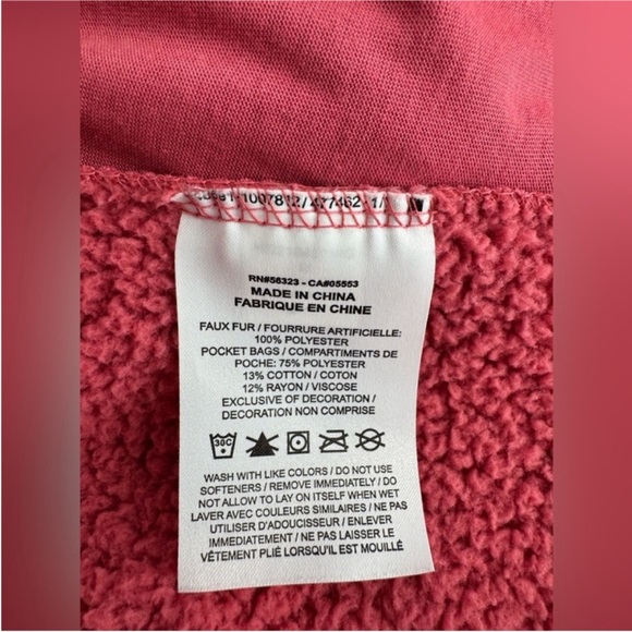 Nike Women's Sherpa Teddy Fleece Sweater - Picture 5 of 6